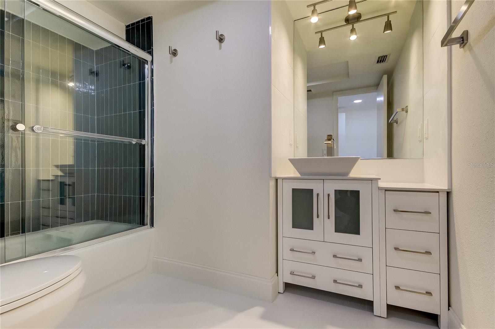 Image 66 of 72 For 500 Osceola Avenue H