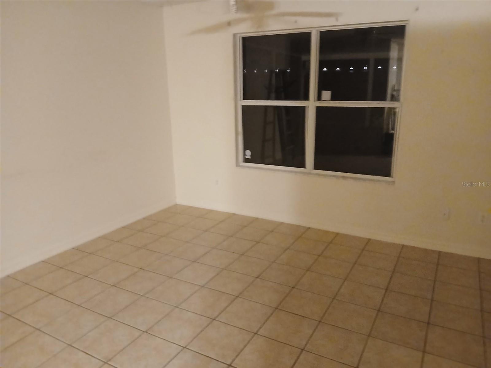 Image 11 of 13 For 790 Park Avenue