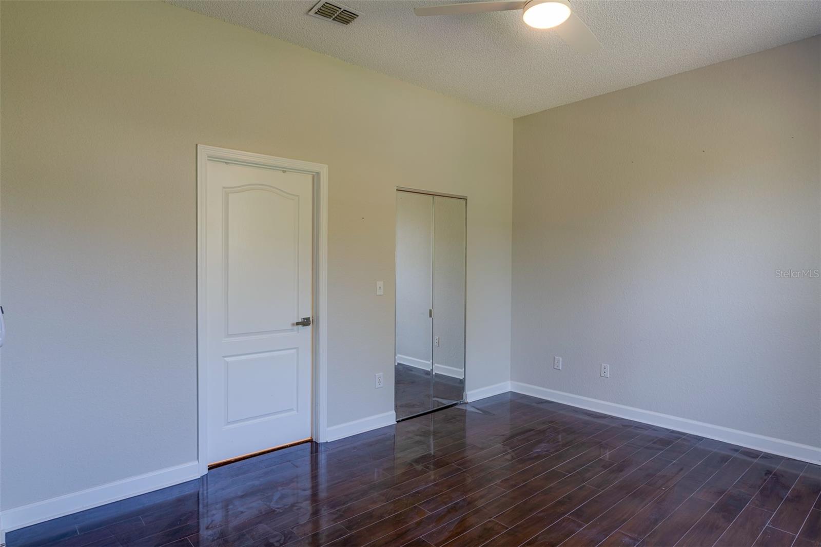 Image 12 of 27 For 717 Mainsail Drive