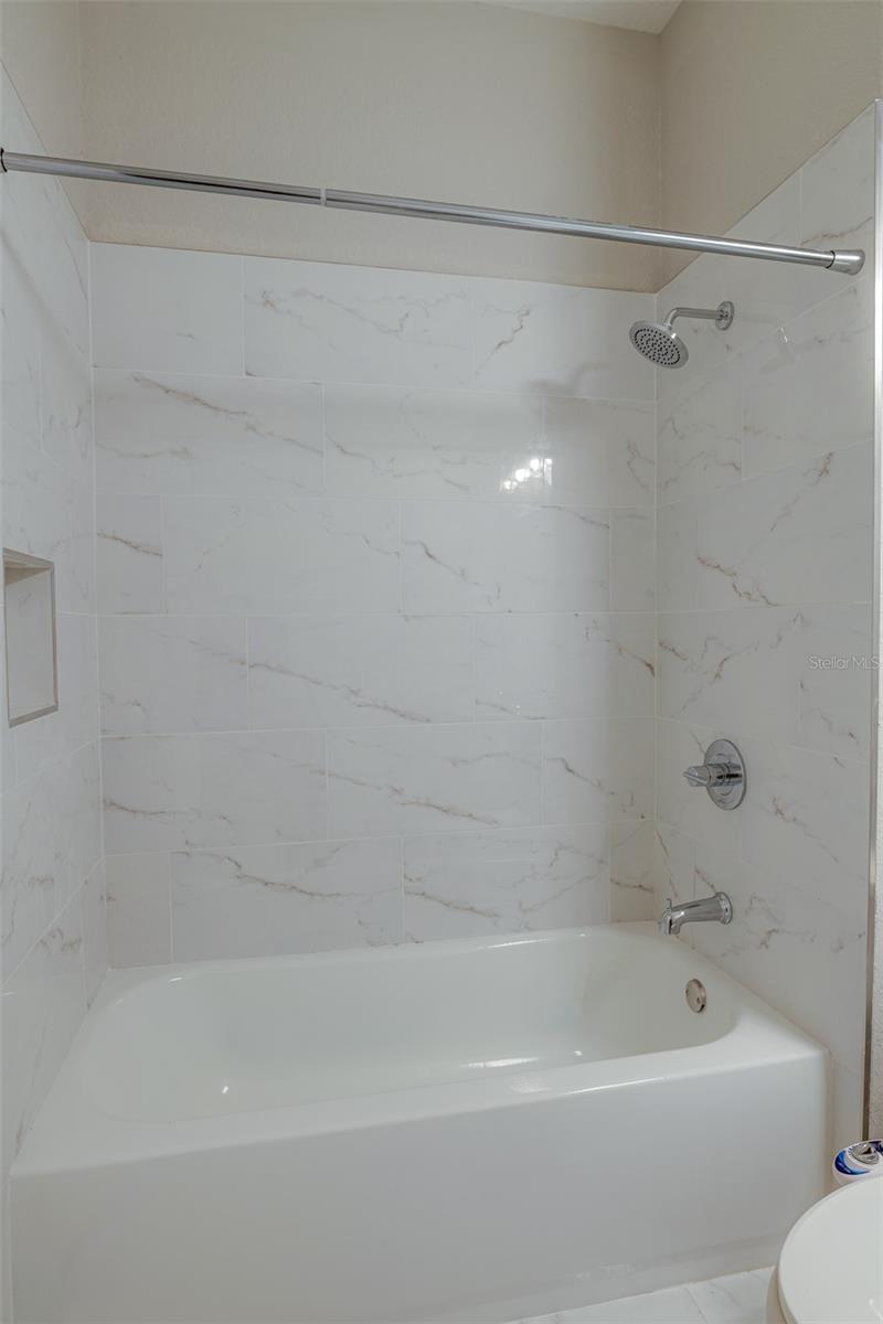 Image 14 of 27 For 717 Mainsail Drive