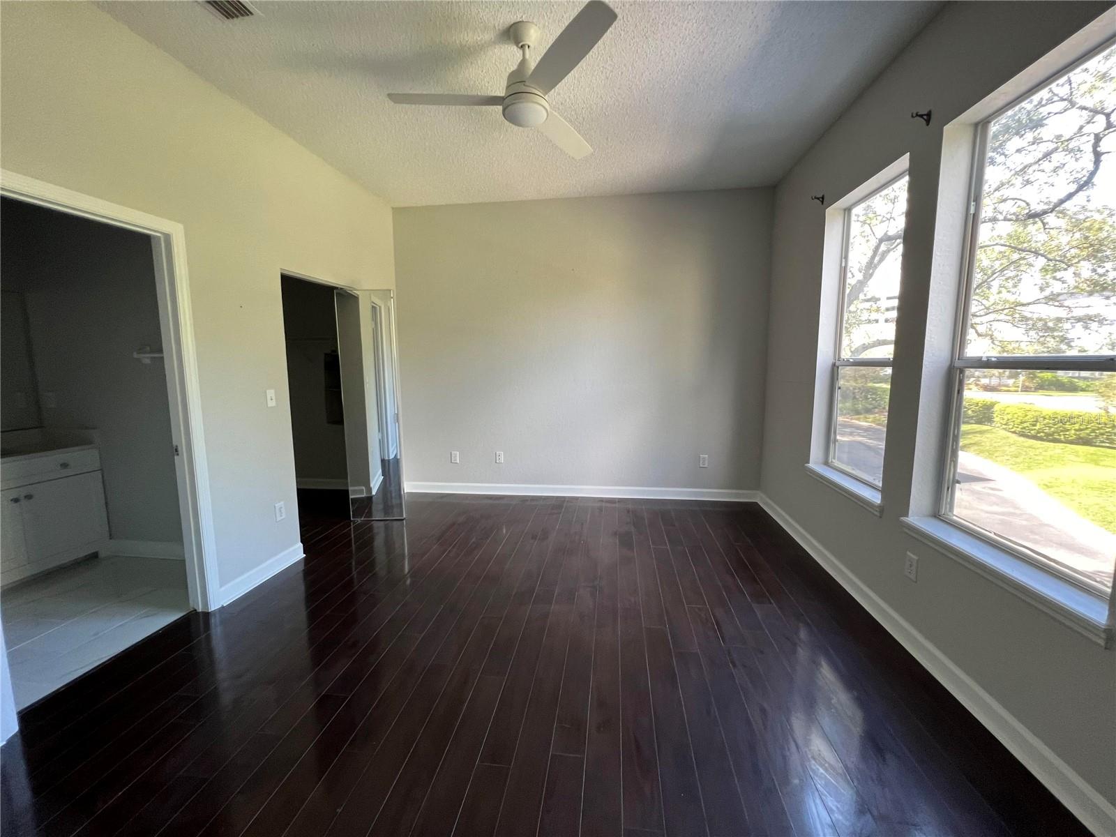 Image 9 of 27 For 717 Mainsail Drive