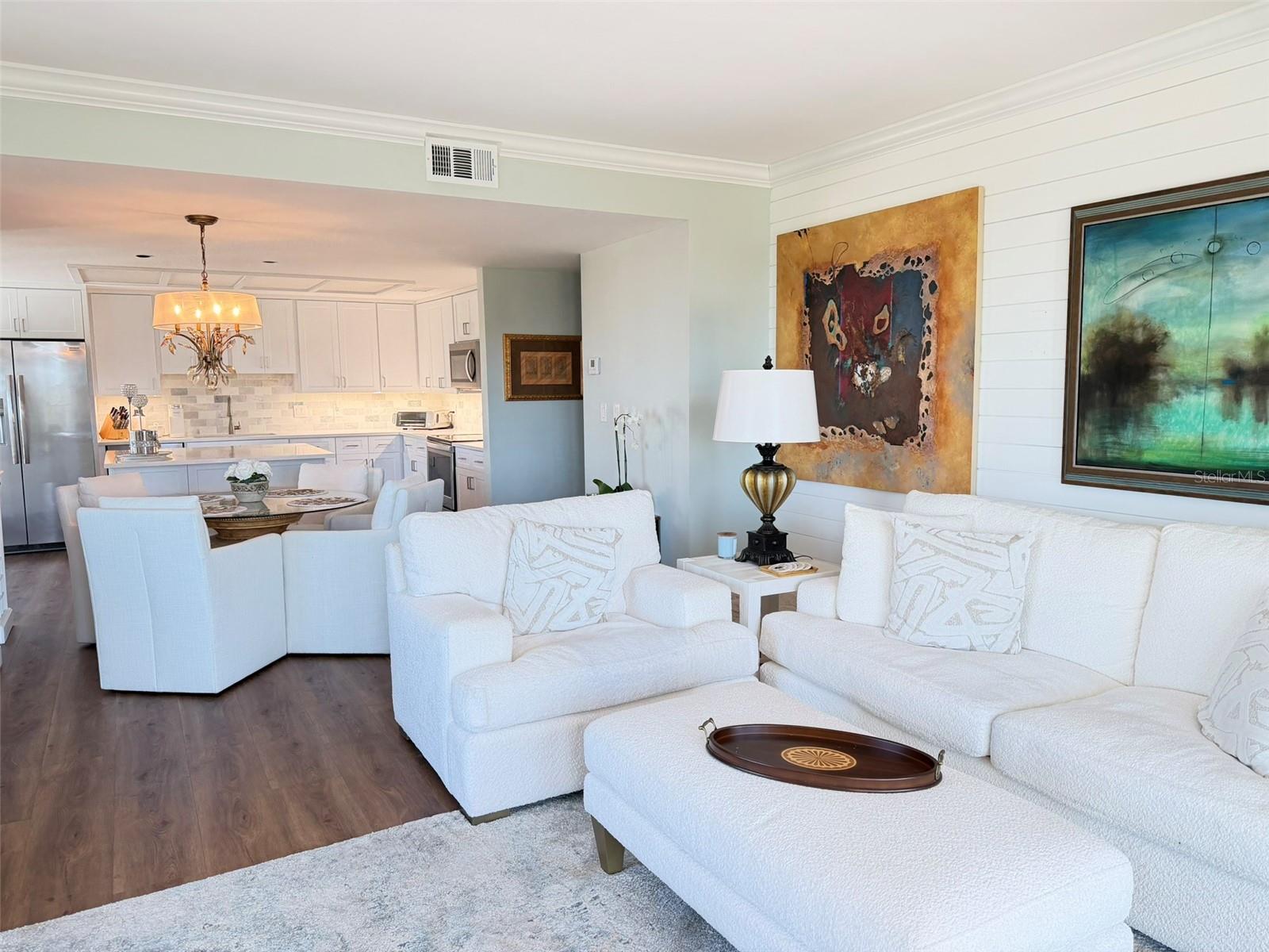 Image 4 of 31 For 150 Belleview Boulevard 601