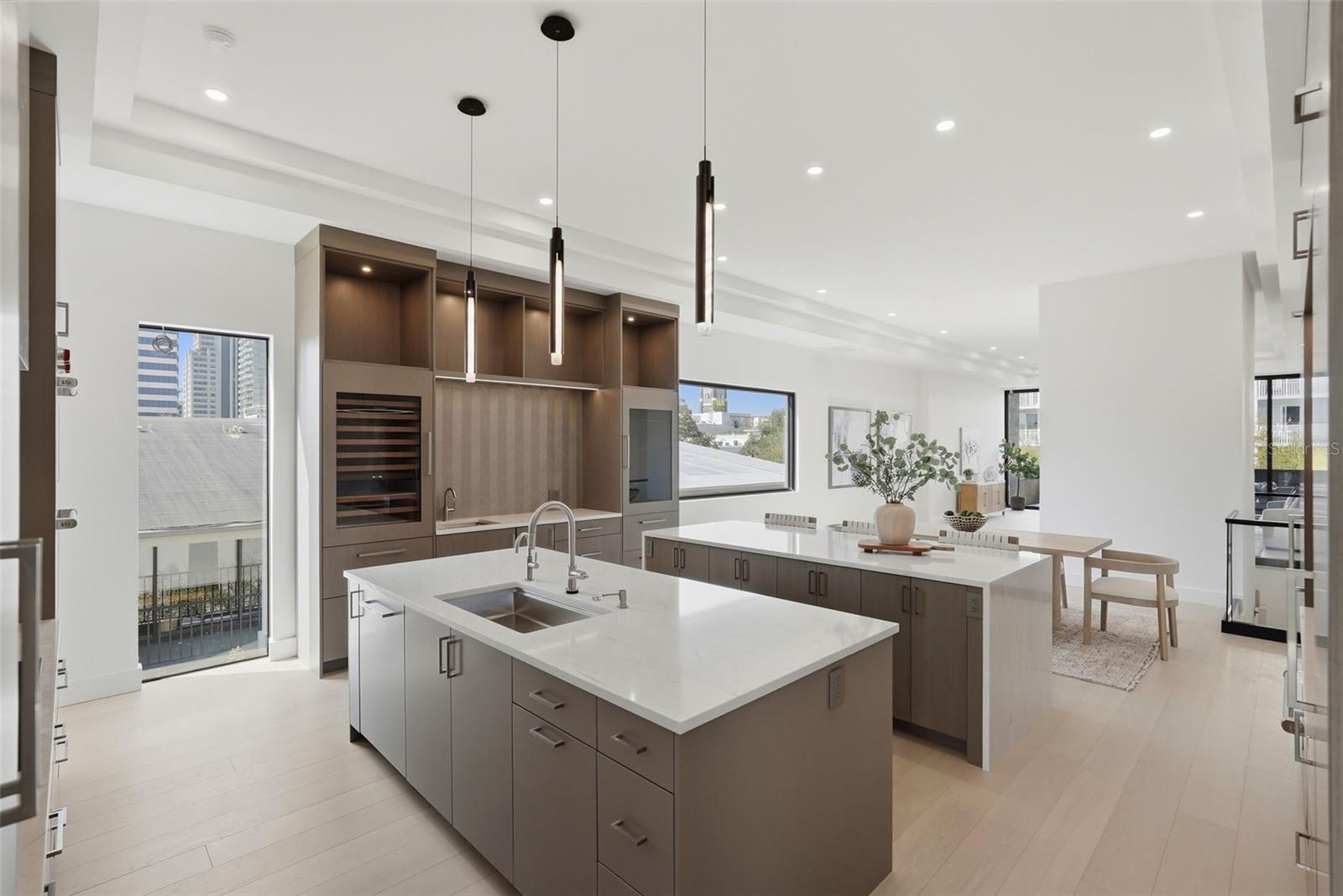 Listing photo id 8 for 321 2nd Street N