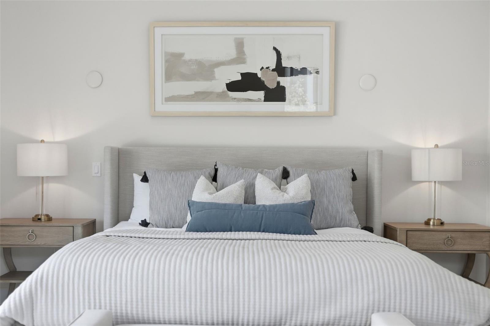 Listing photo id 20 for 321 2nd Street N