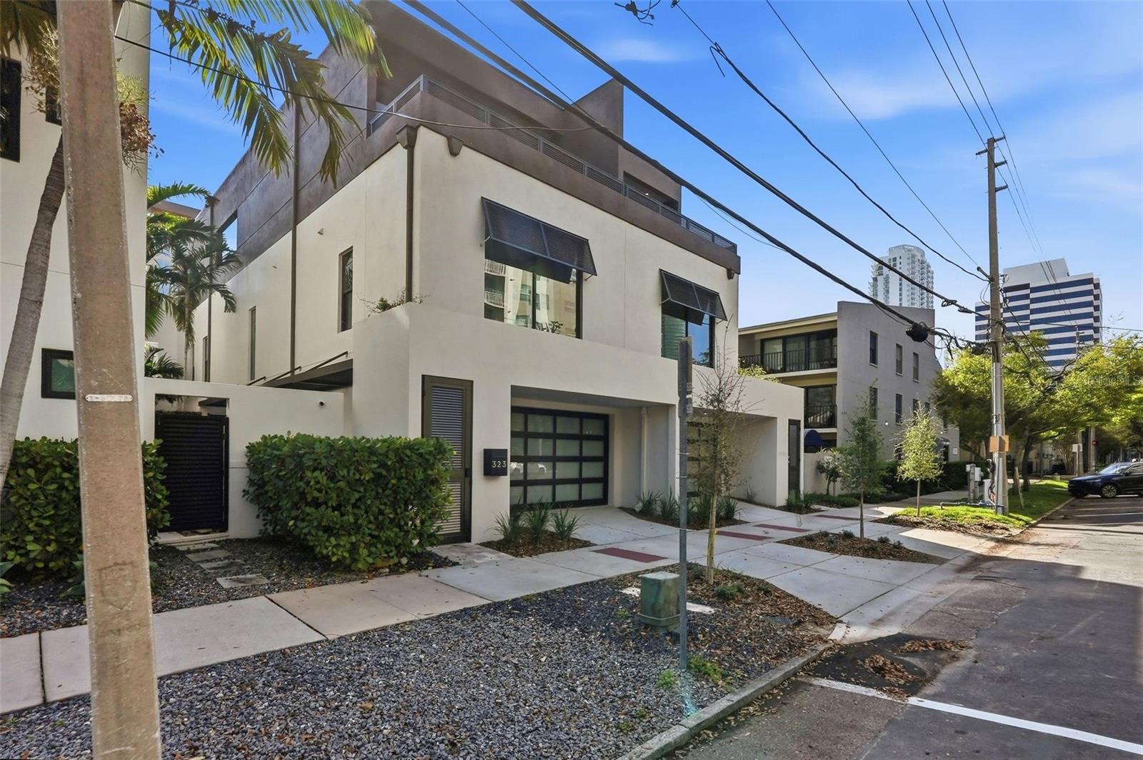 Listing photo id 45 for 321 2nd Street N