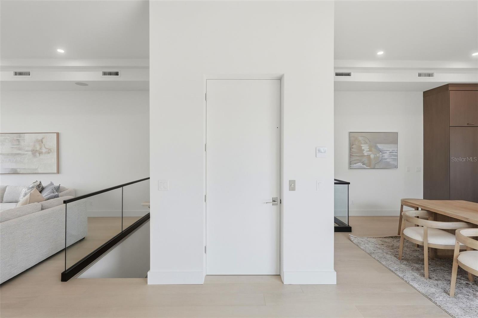 Listing photo id 46 for 321 2nd Street N