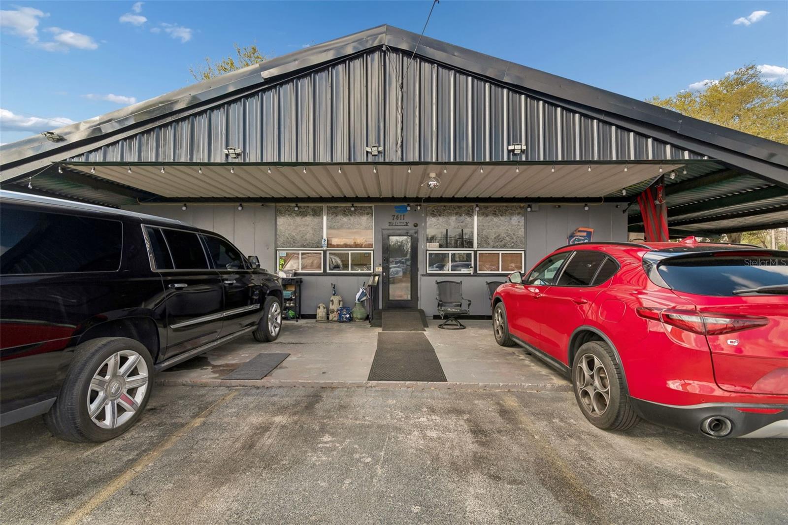 Image 14 of 39 For 7411 Land O Lakes Boulevard