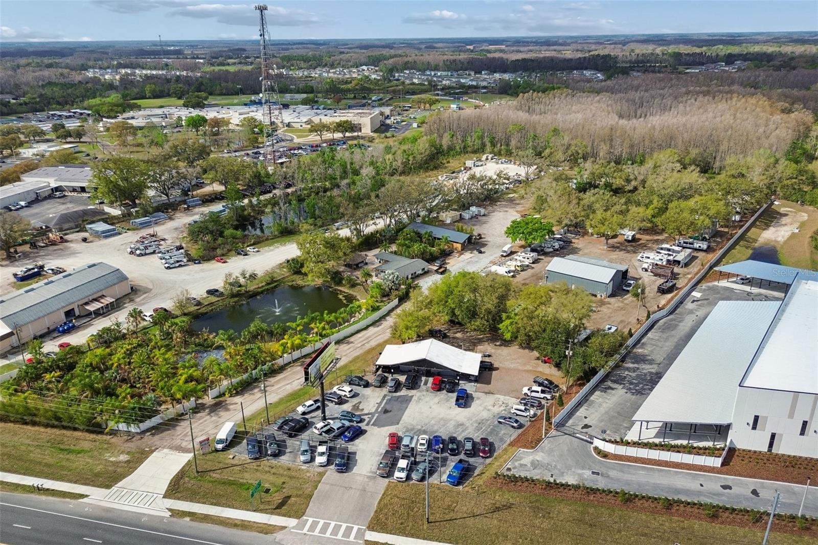 Image 23 of 39 For 7411 Land O Lakes Boulevard