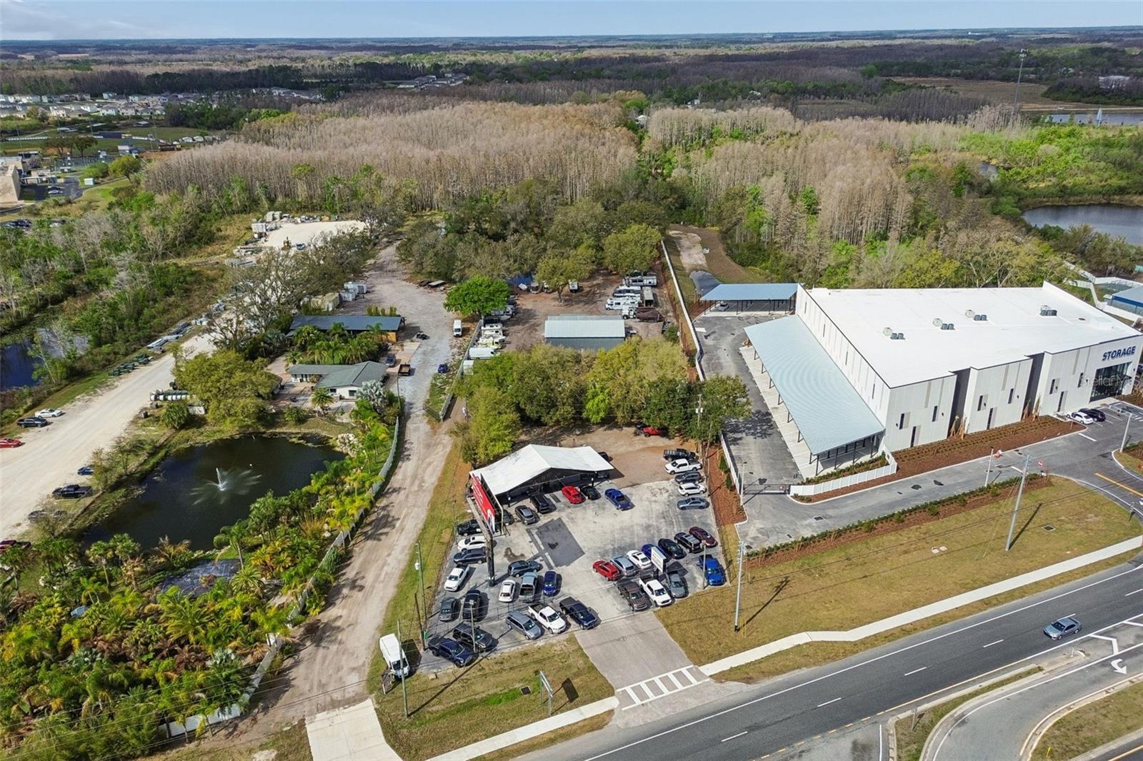 Image 24 of 39 For 7411 Land O Lakes Boulevard