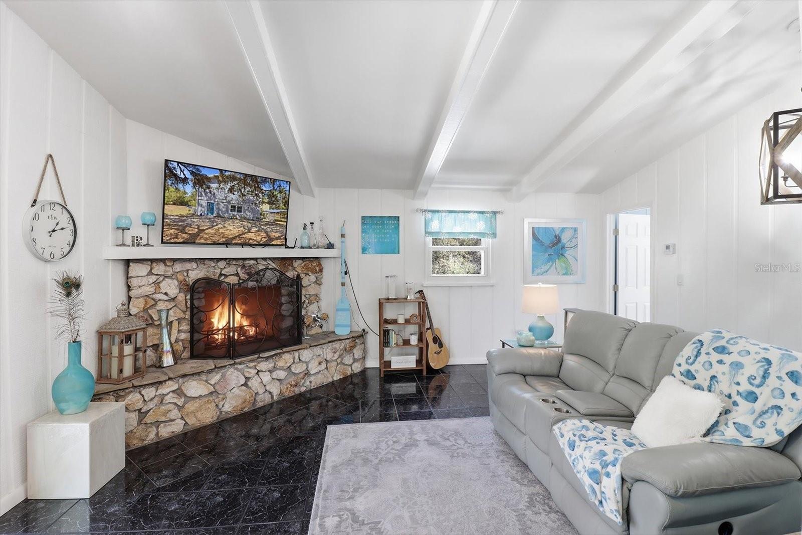 Image 10 of 52 For 6785 7 Rivers Drive