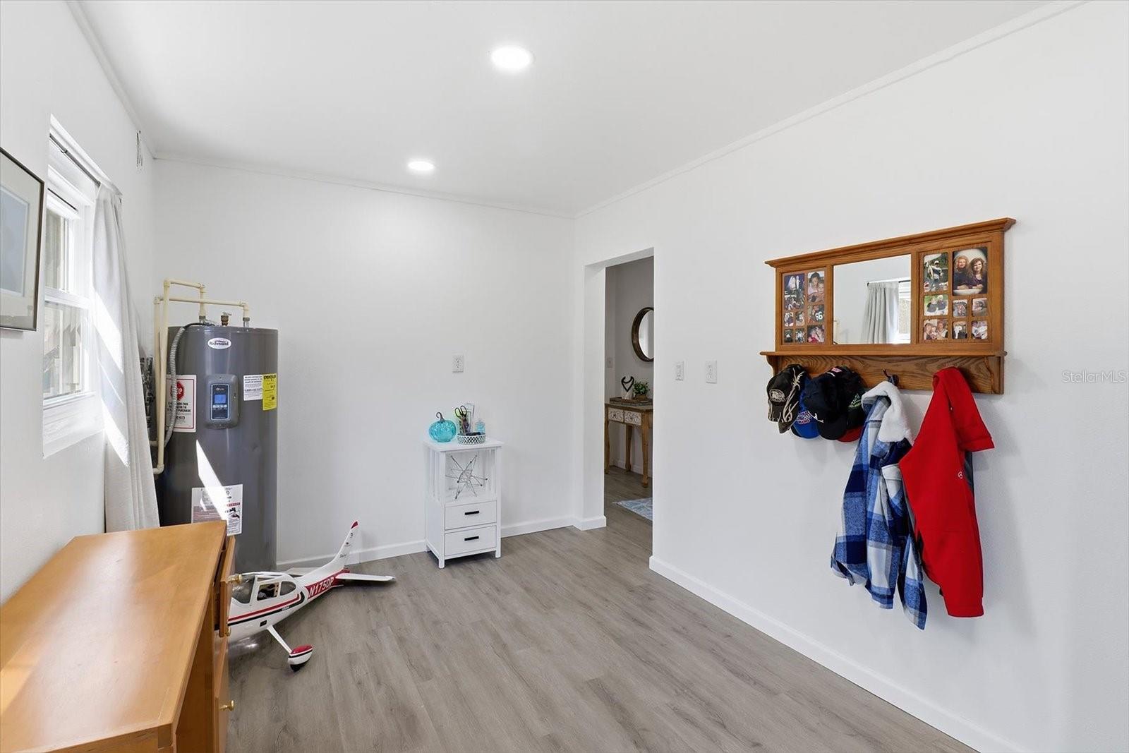 Image 24 of 52 For 6785 7 Rivers Drive