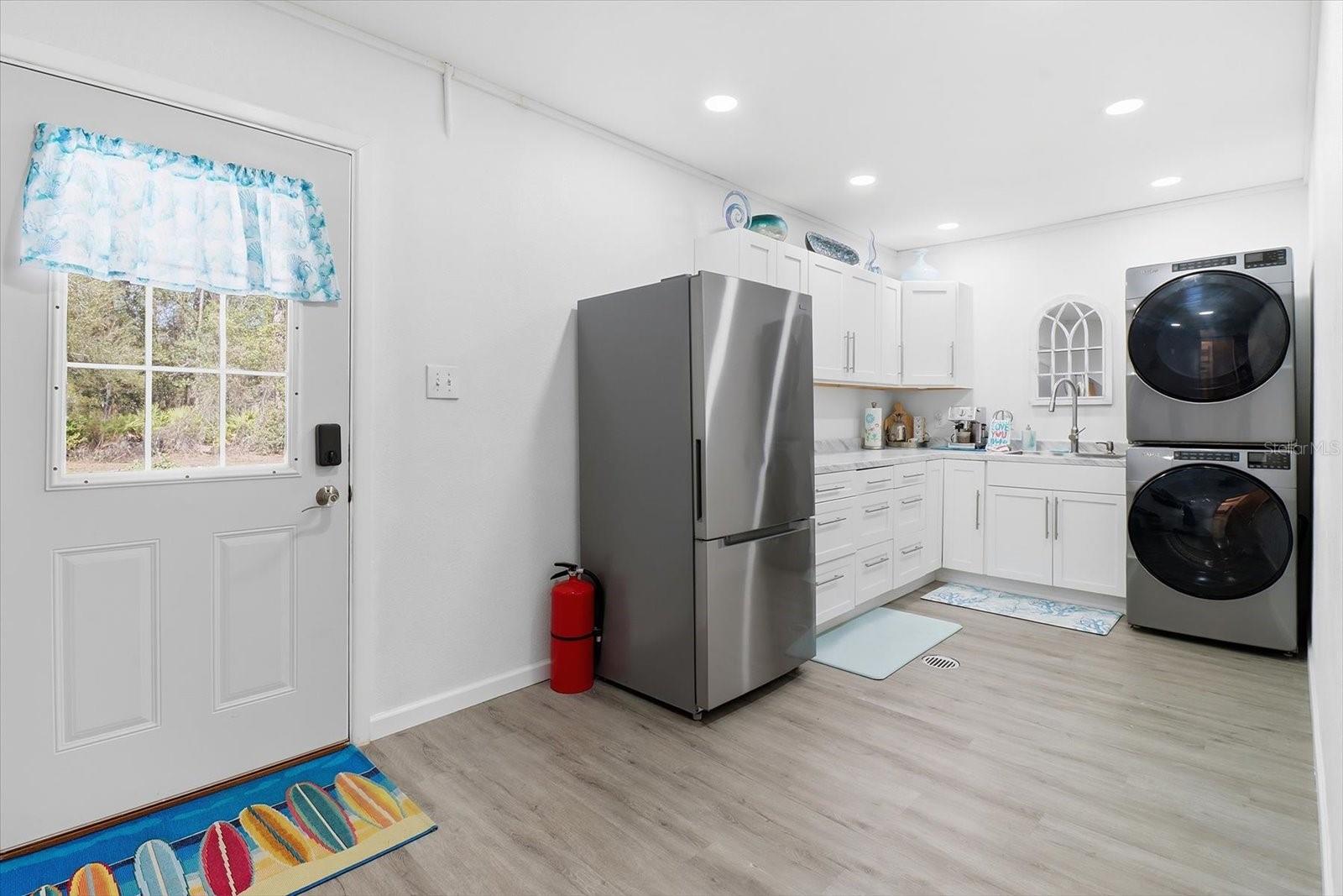 Image 26 of 52 For 6785 7 Rivers Drive