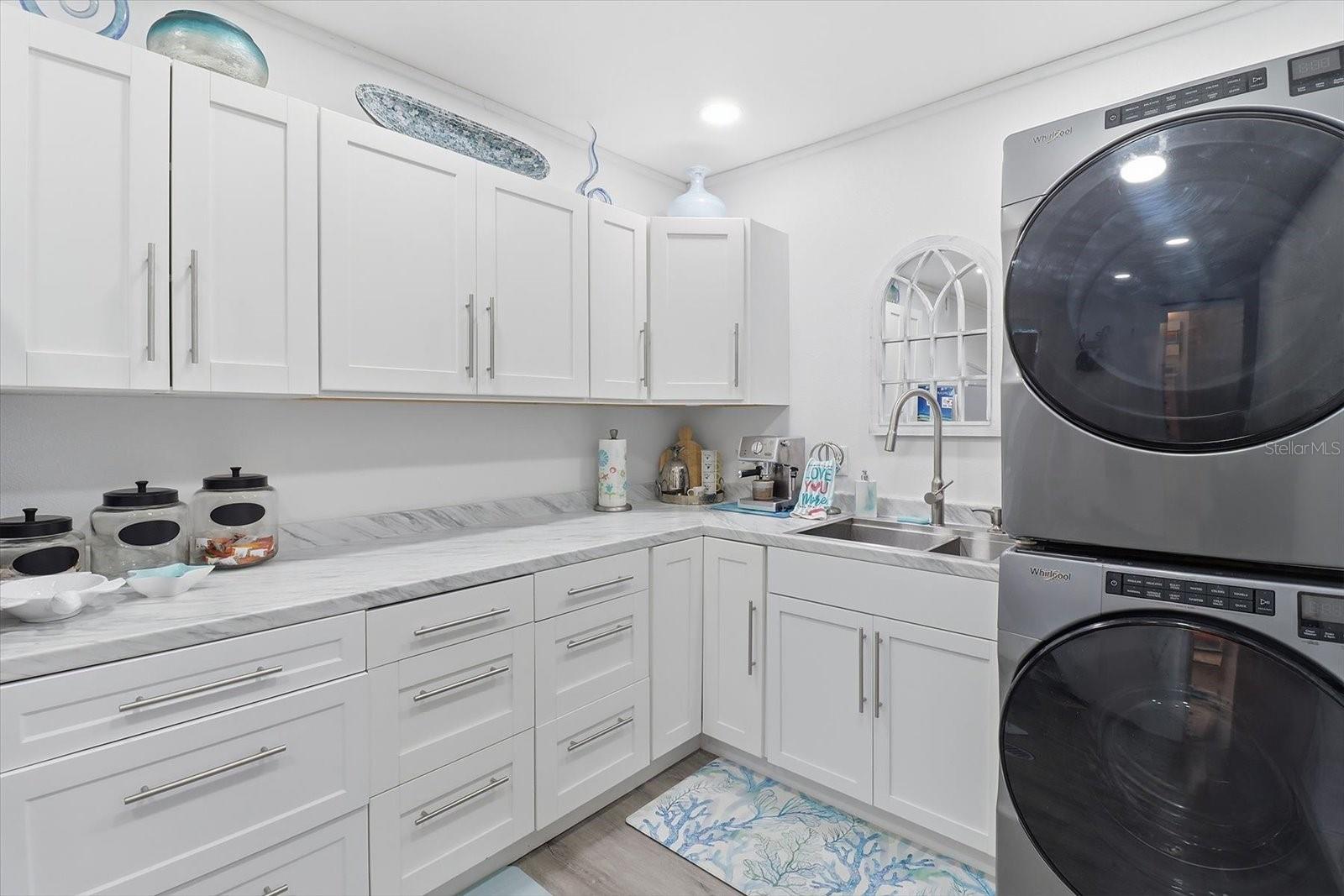 Image 27 of 52 For 6785 7 Rivers Drive