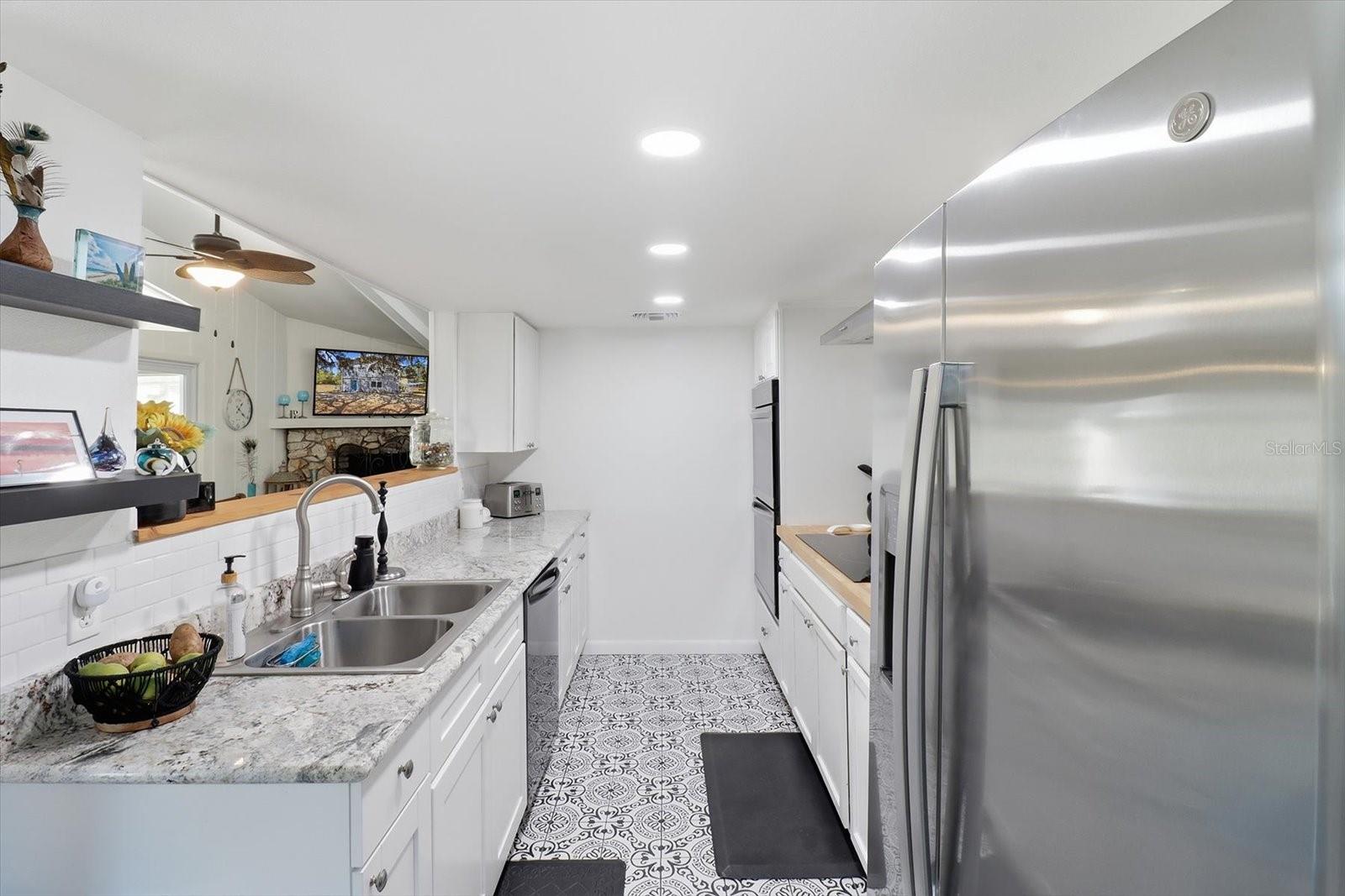 Image 32 of 52 For 6785 7 Rivers Drive