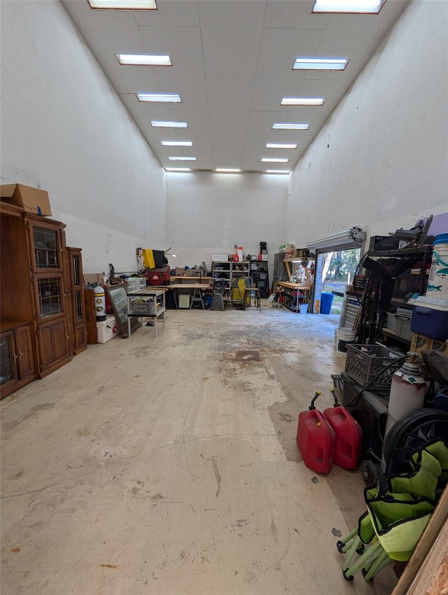 Image 49 of 52 For 6785 7 Rivers Drive