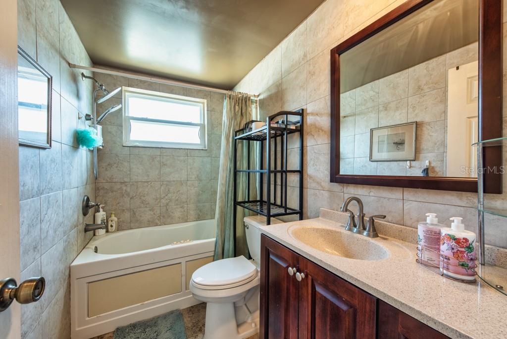 Image 20 of 39 For 7130 Isle Drive