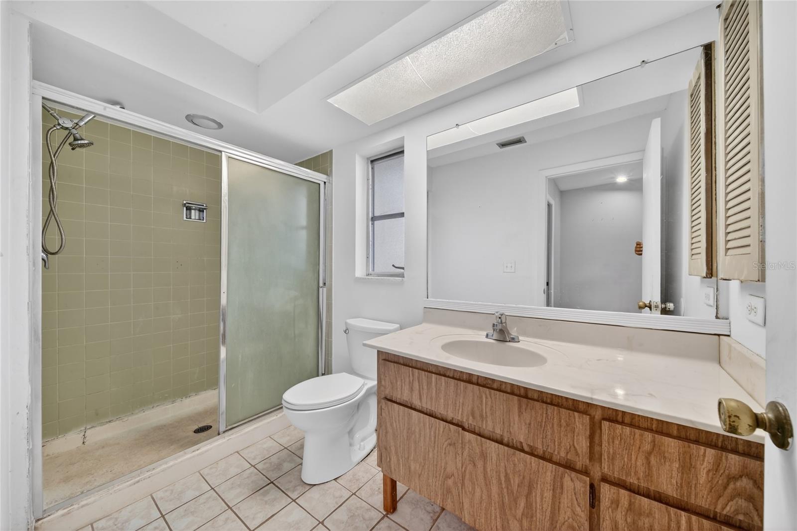 Image 41 of 56 For 1301 Alameda Avenue