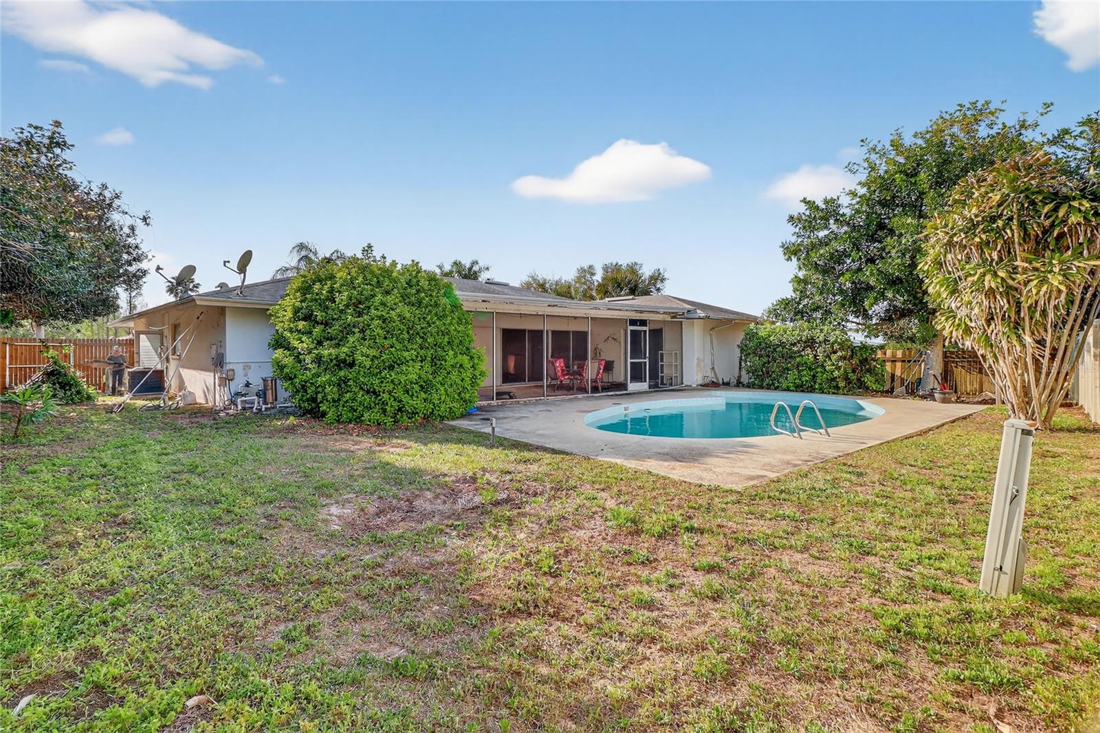 Image 47 of 56 For 1301 Alameda Avenue