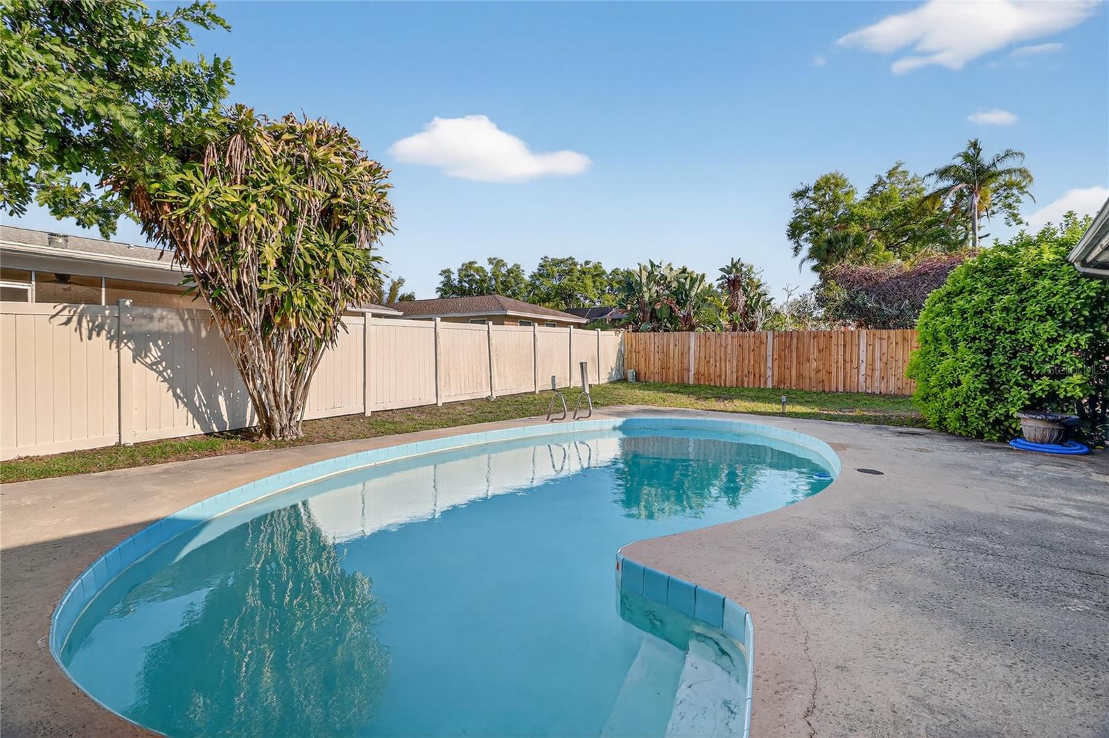 Image 49 of 56 For 1301 Alameda Avenue