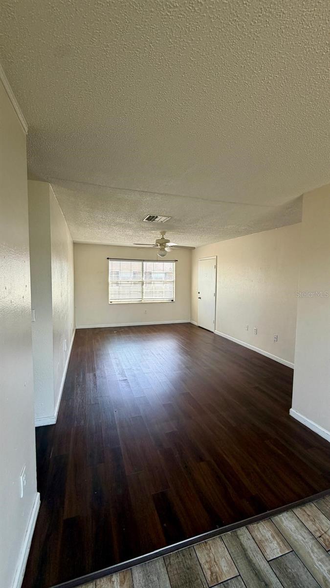 Image 14 of 14 For 1920 Edgewood Drive I12