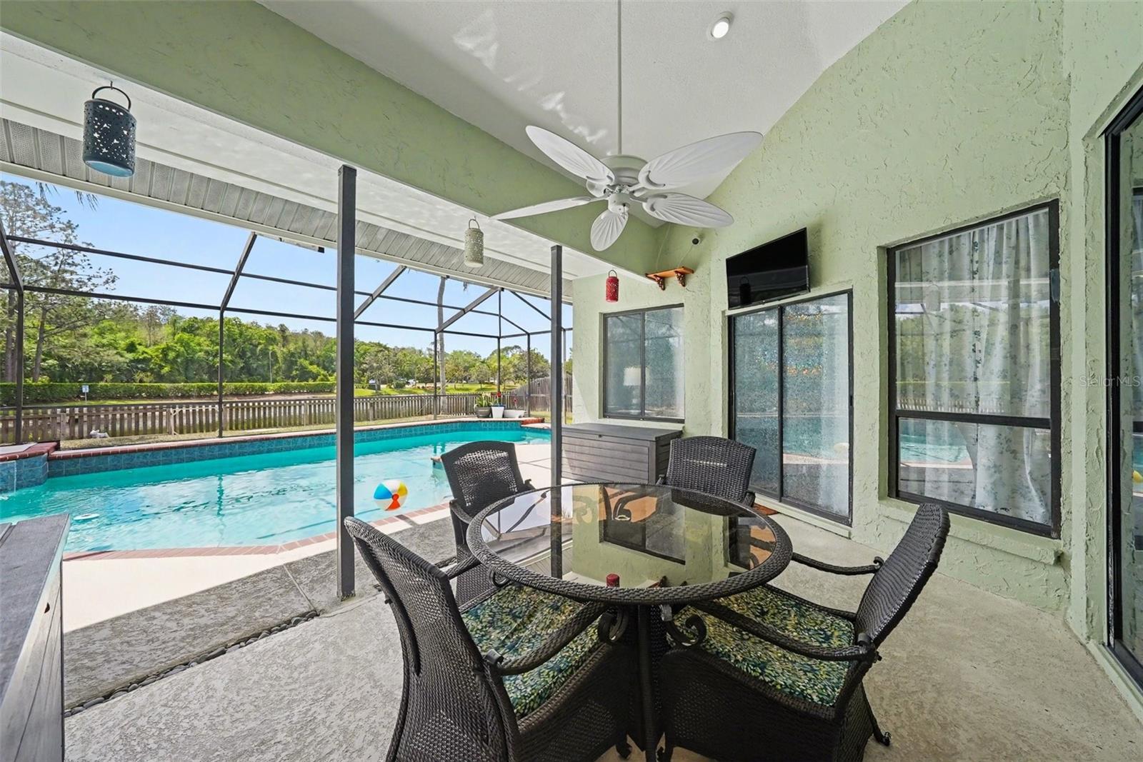 Listing photo id 22 for 9207 Rockrose Drive