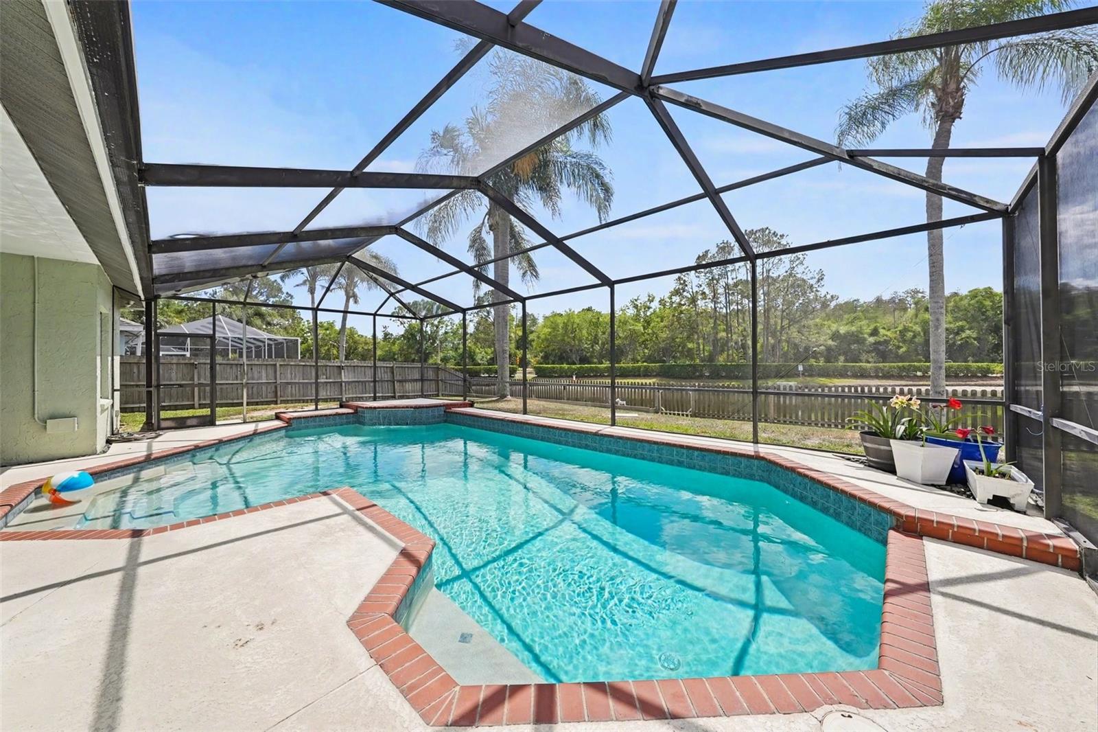 Listing photo id 1 for 9207 Rockrose Drive