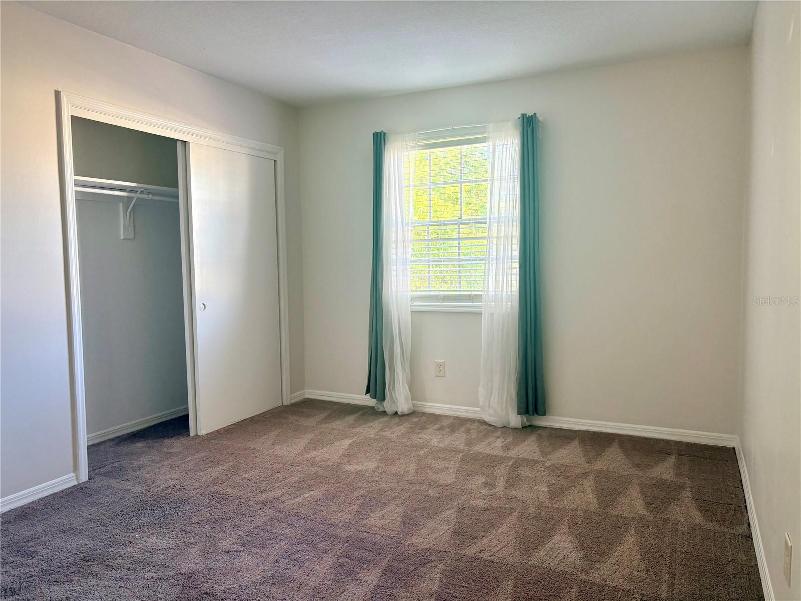 Image 16 of 44 For 204 Pompano Drive Se D