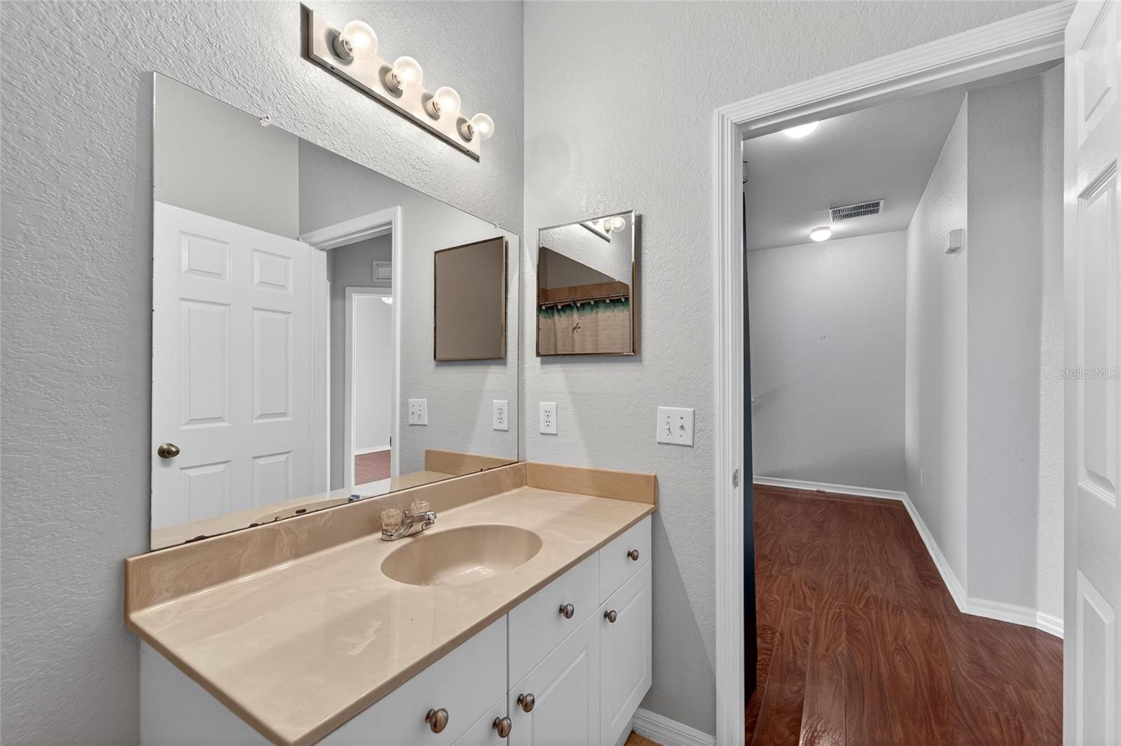 Image 45 of 72 For 10849 Dragonwood Drive