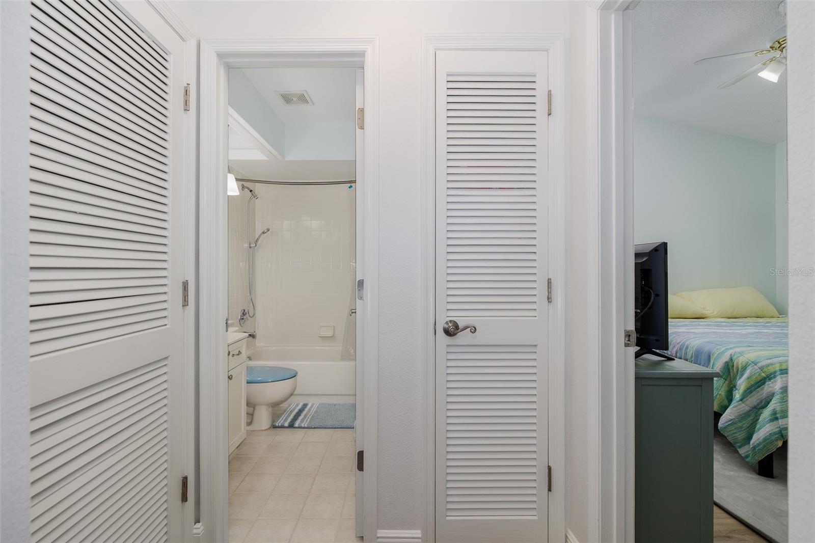 Image 24 of 29 For 2155 Elm Street 707