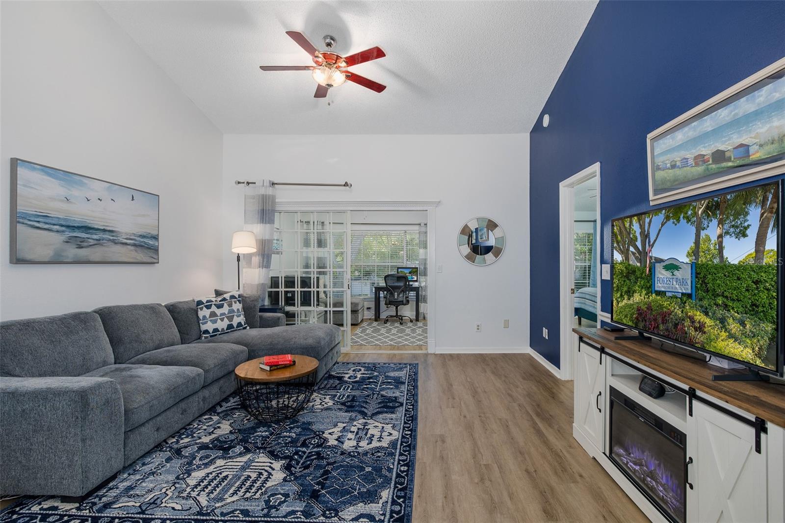 Image 9 of 29 For 2155 Elm Street 707