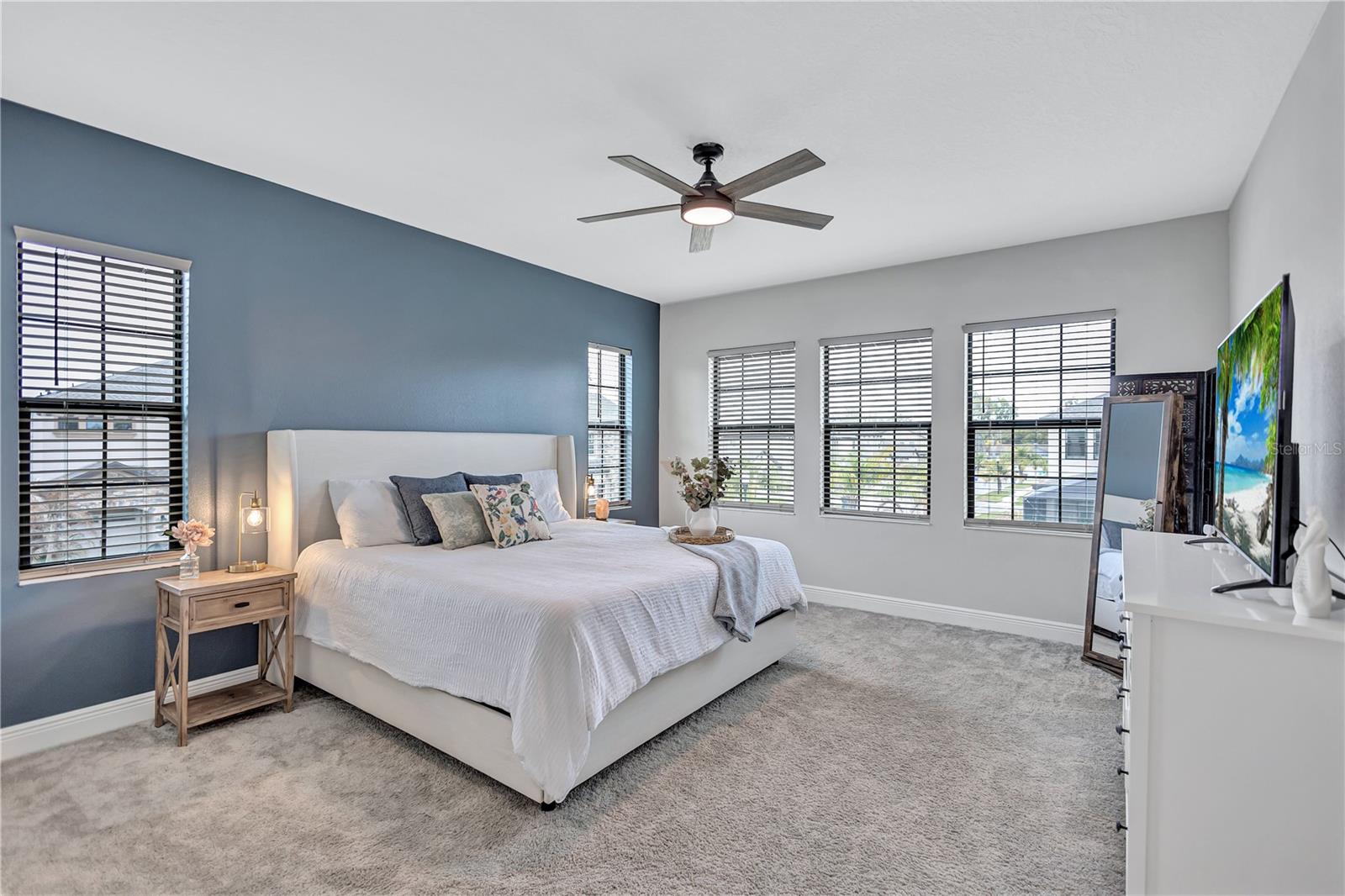 Image 11 of 39 For 4593 Shoreleaf Loop