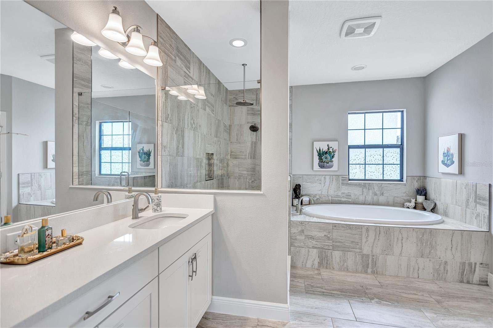 Image 13 of 39 For 4593 Shoreleaf Loop