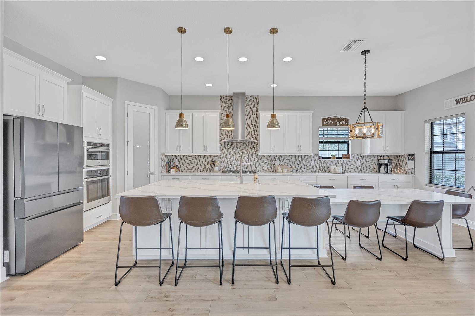 Image 7 of 39 For 4593 Shoreleaf Loop