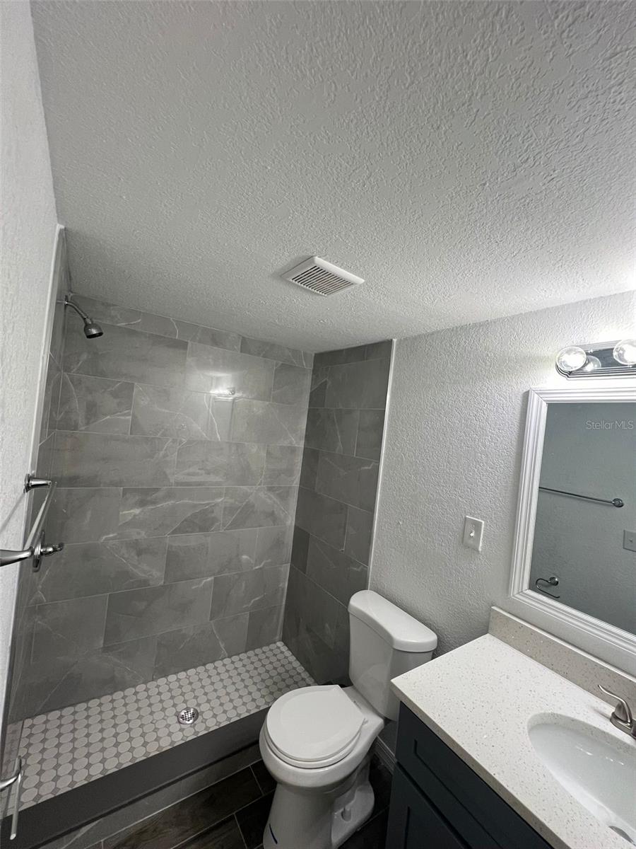 Image 18 of 23 For 2705 Gardner Place