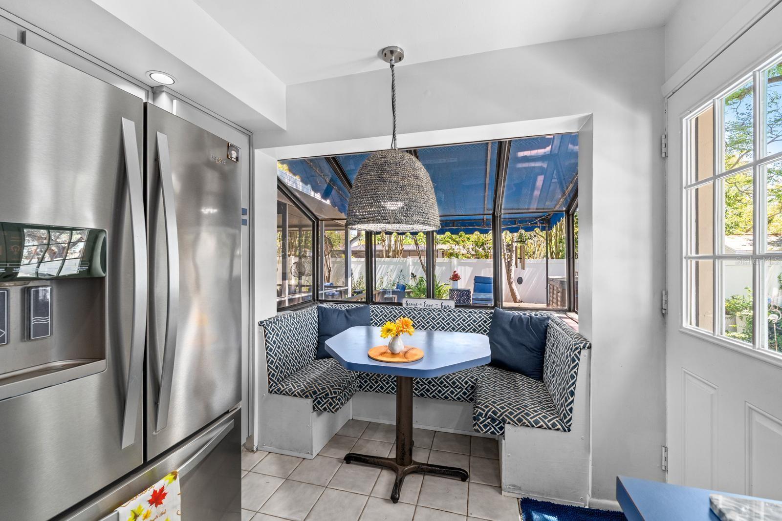 Image 25 of 41 For 4606 Esperanza Avenue