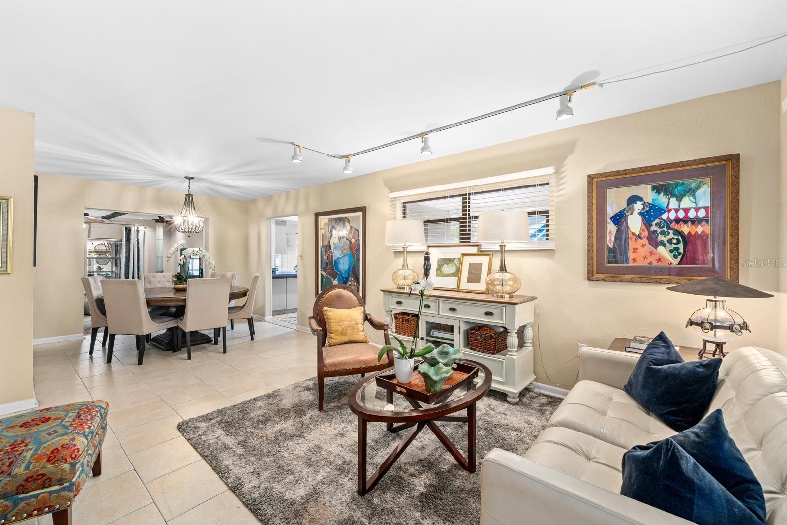 Image 5 of 41 For 4606 Esperanza Avenue