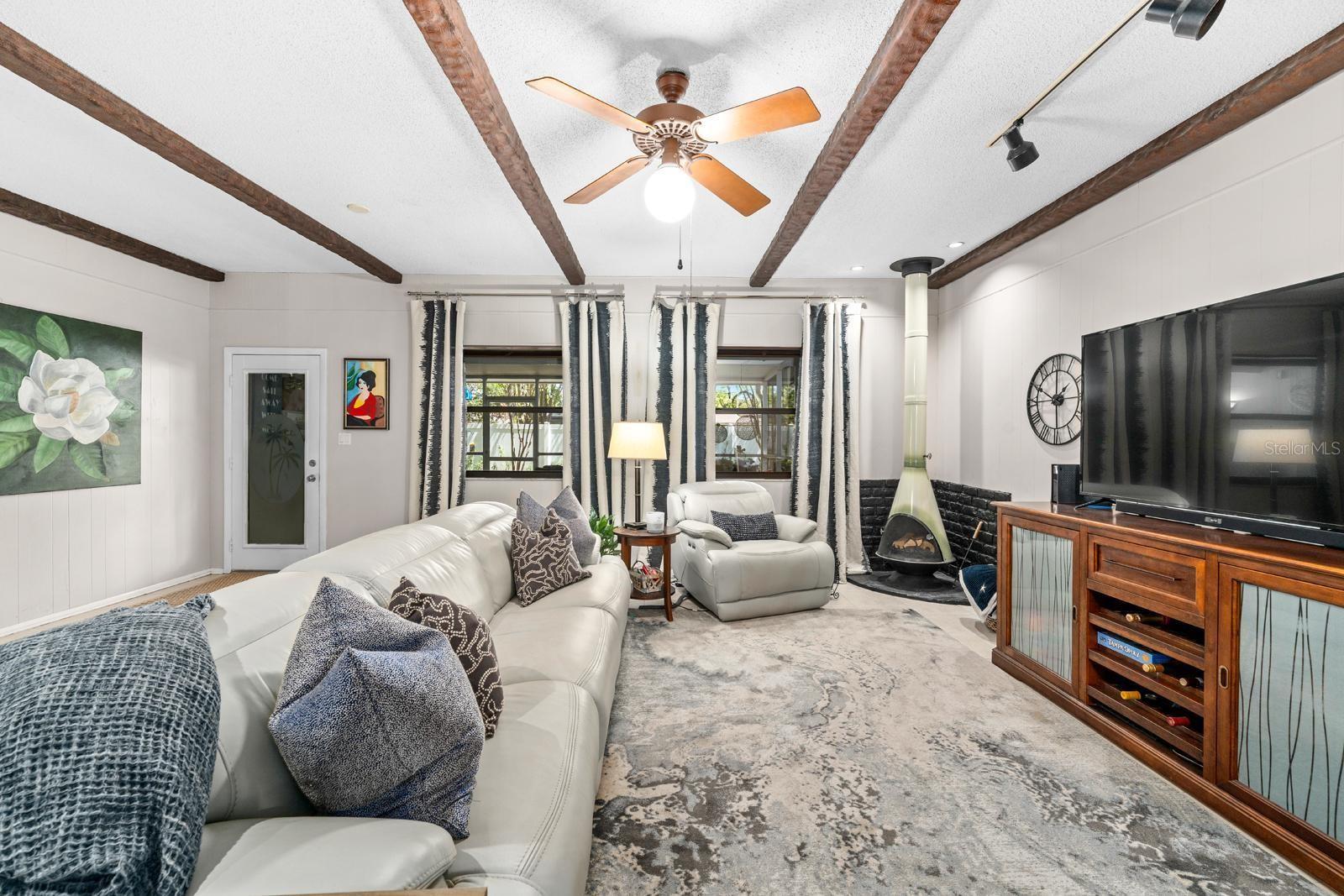 Image 8 of 41 For 4606 Esperanza Avenue