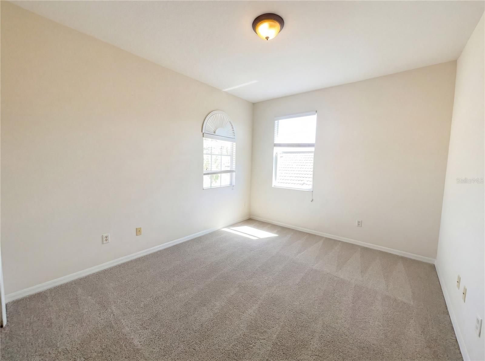 Image 14 of 26 For 18010 Java Isle Drive