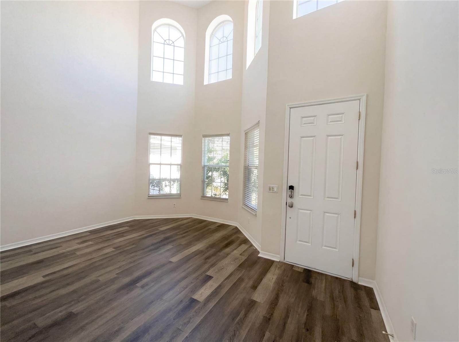 Image 3 of 26 For 18010 Java Isle Drive