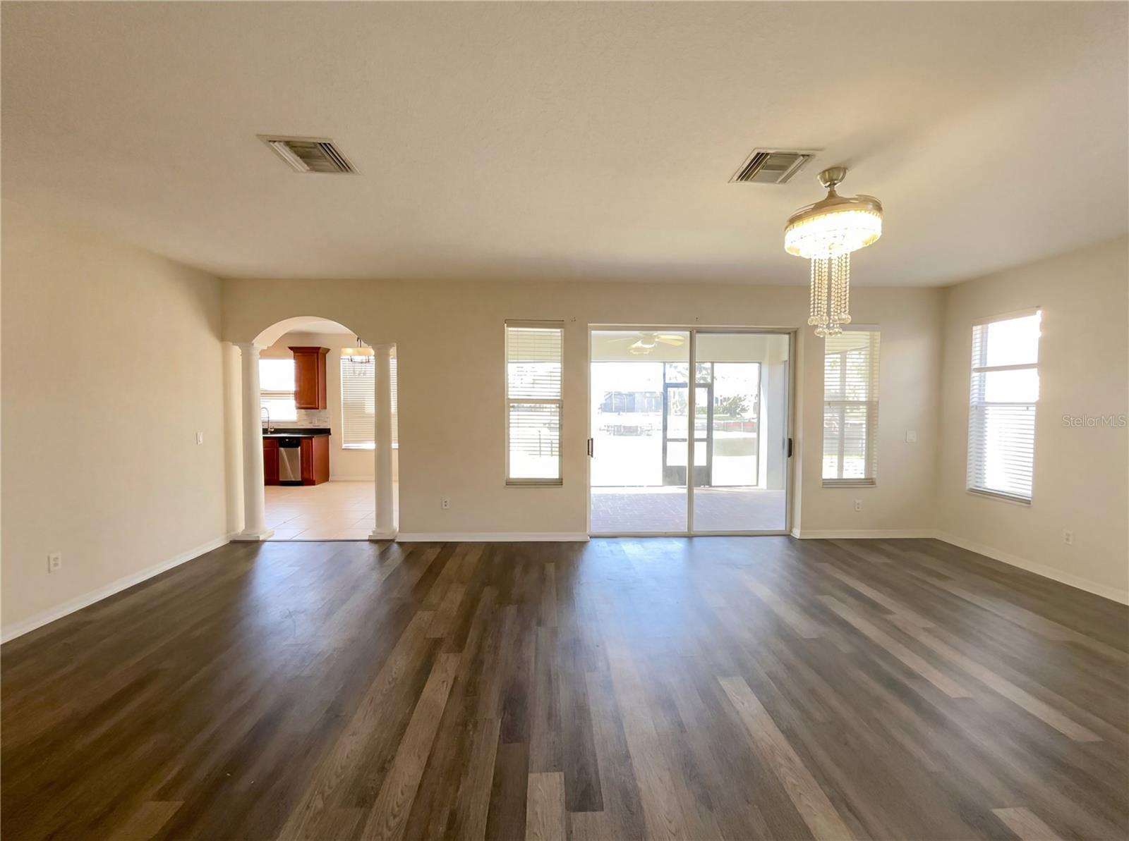 Image 4 of 26 For 18010 Java Isle Drive