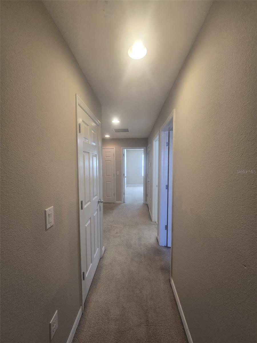 Image 16 of 37 For 6978 Holly Heath Drive