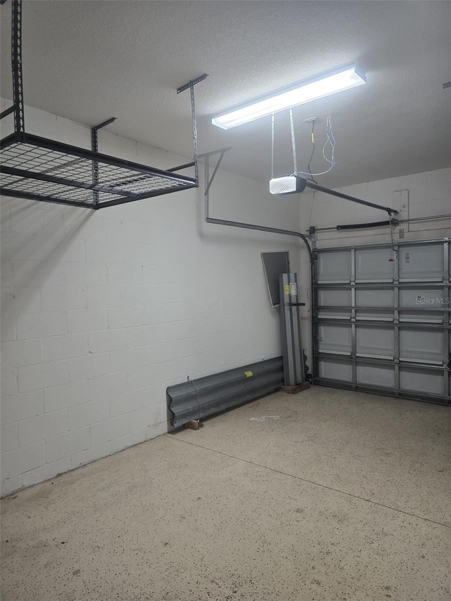 Image 33 of 37 For 6978 Holly Heath Drive