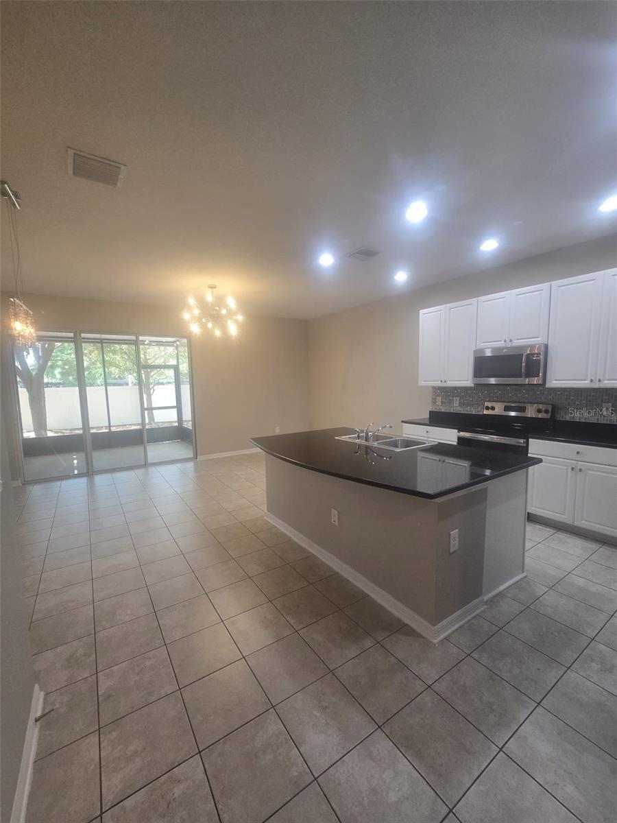 Image 6 of 37 For 6978 Holly Heath Drive