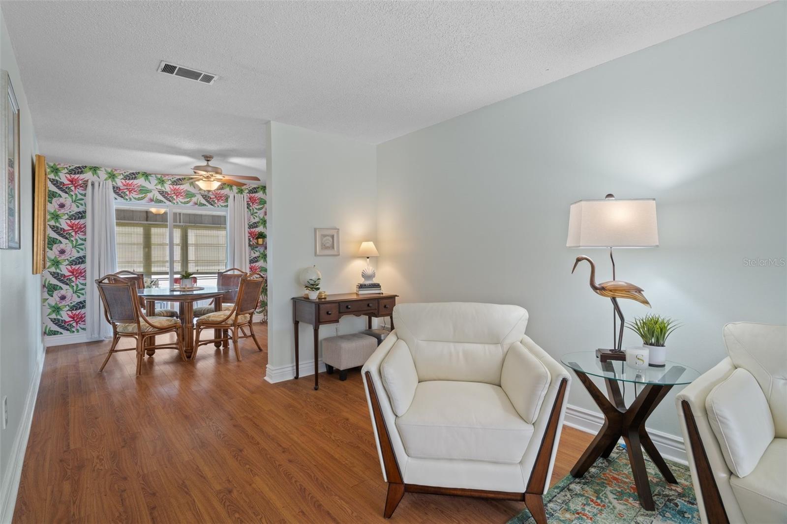 Image 10 of 59 For 10008 Daffodil Street N 186