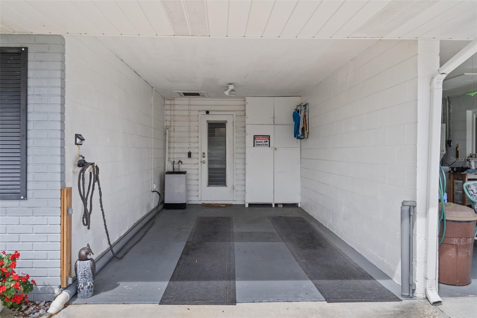 Image 4 of 59 For 10008 Daffodil Street N 186