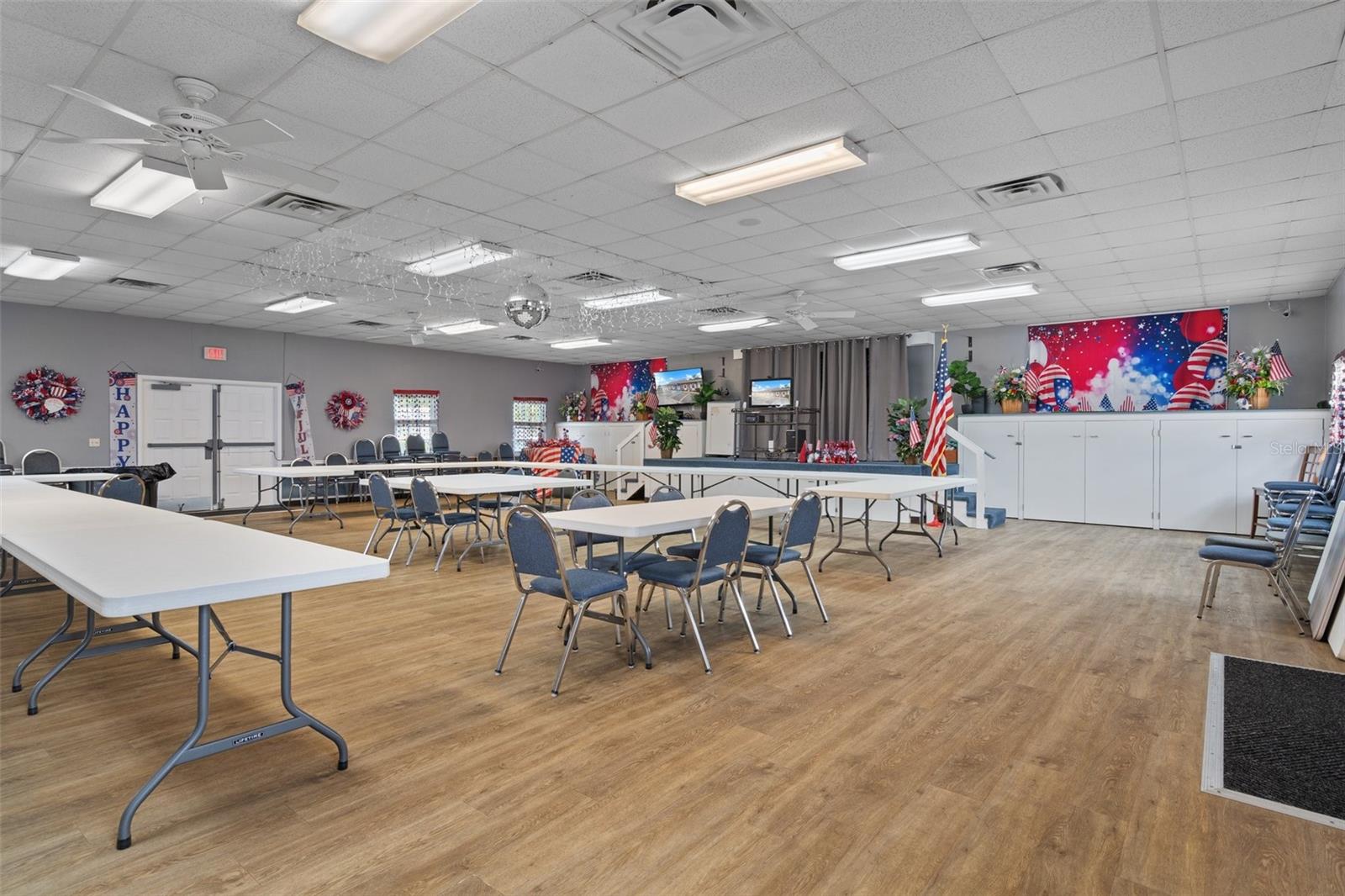 Image 51 of 59 For 10008 Daffodil Street N 186