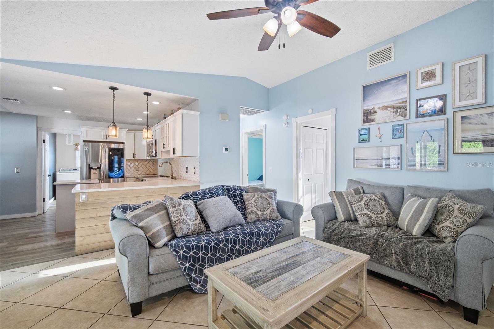 Image 11 of 48 For 7403 Providence Road