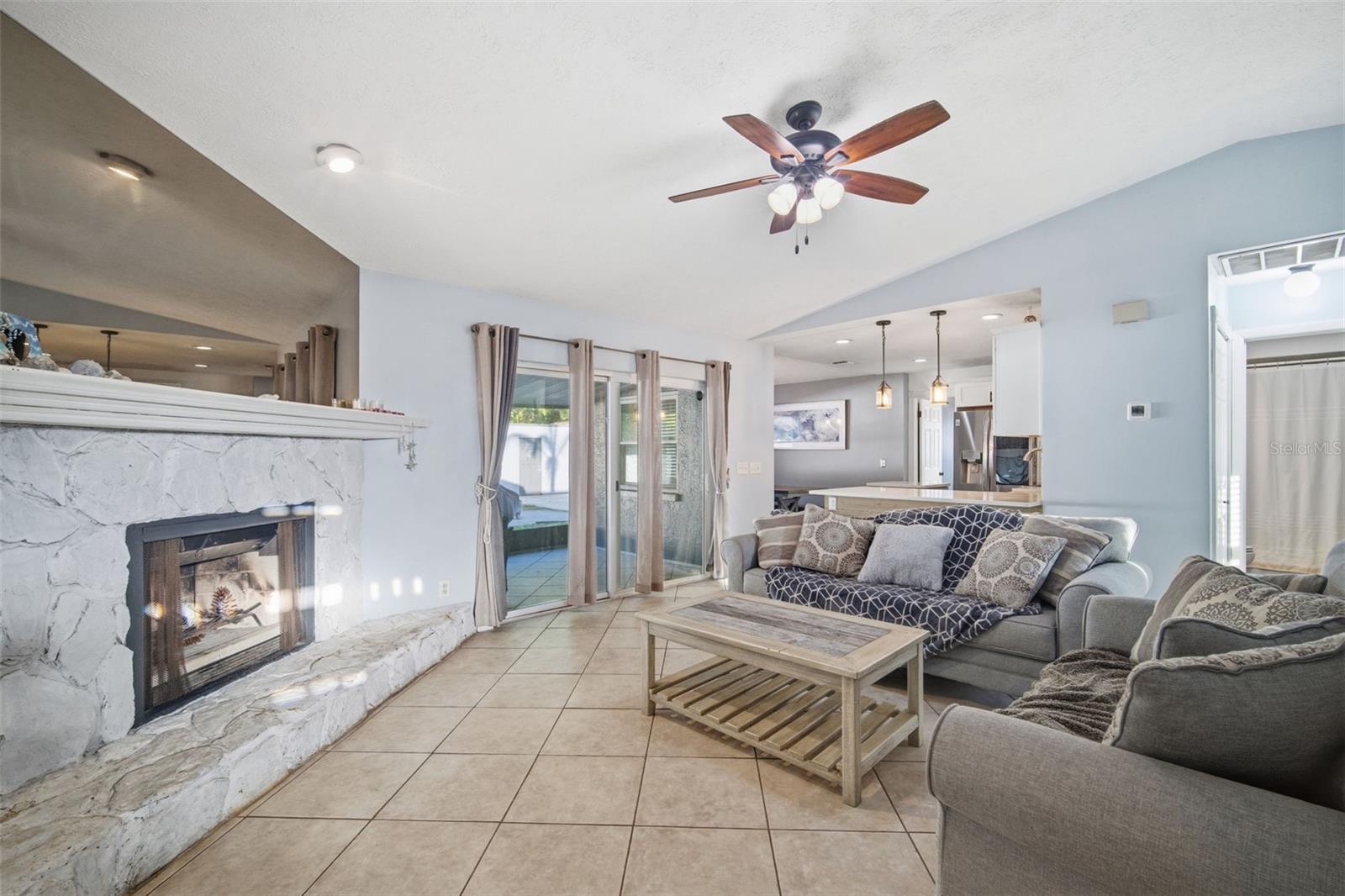 Image 14 of 48 For 7403 Providence Road