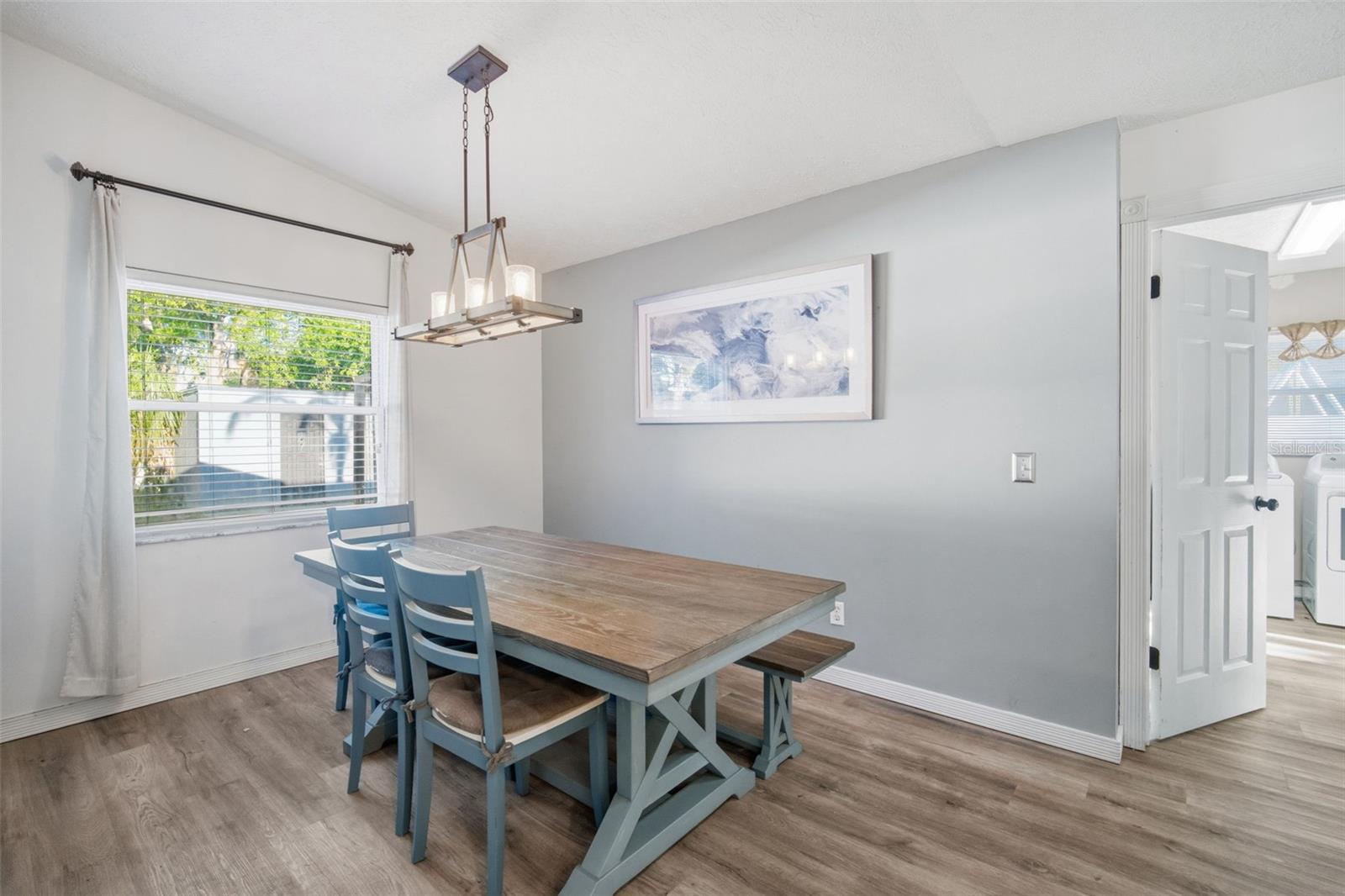 Image 20 of 48 For 7403 Providence Road