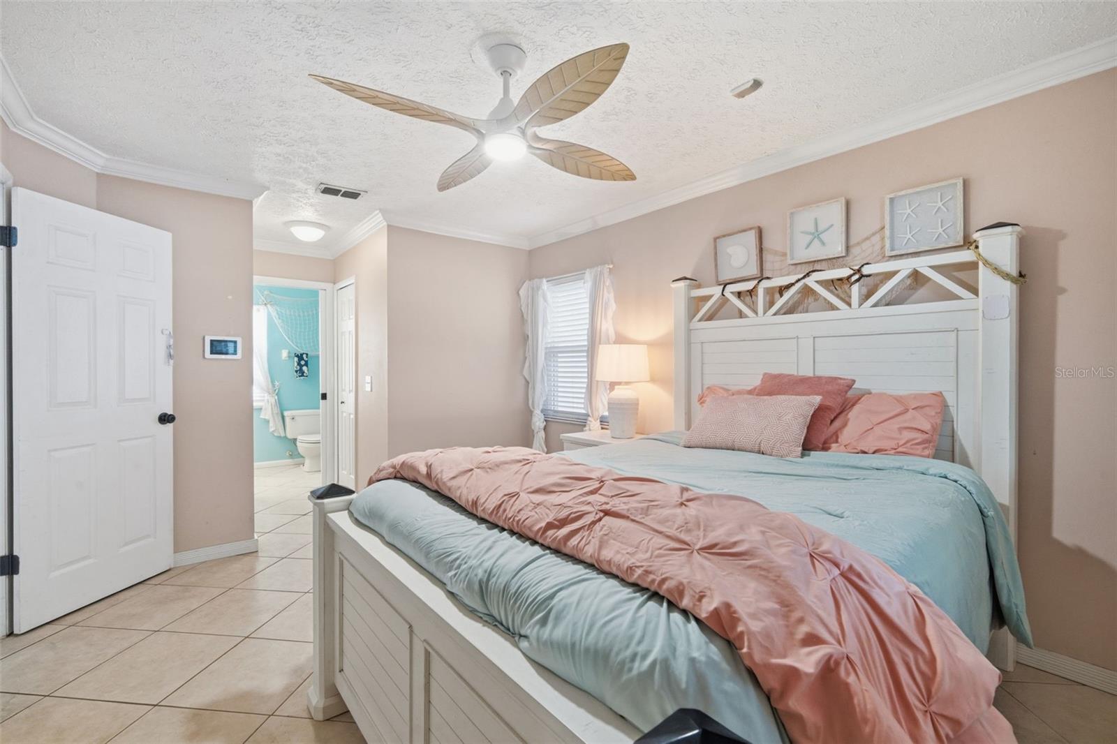 Image 23 of 48 For 7403 Providence Road